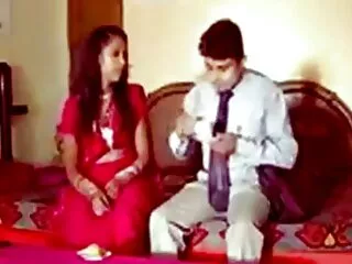 कुछ बड़ी बड़ी मूवी सेक्सी इंग्लिश फिल्म महिलाएँ
