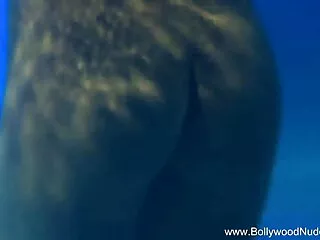 उसके लिए इंग्लिश मूवी फिल्म सेक्स बड़ा