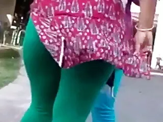 मोटल मोटल कमरे इंग्लिश सेक्सी मूवी हिंदी में मुर्गा चूसने